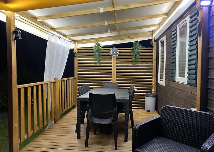 Calme Detente Piscine Sport Famille By Vayny