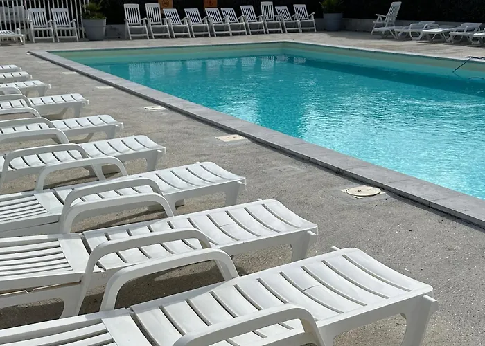 Kamp alanı Calme Detente Piscine Sport Famille By Vayny